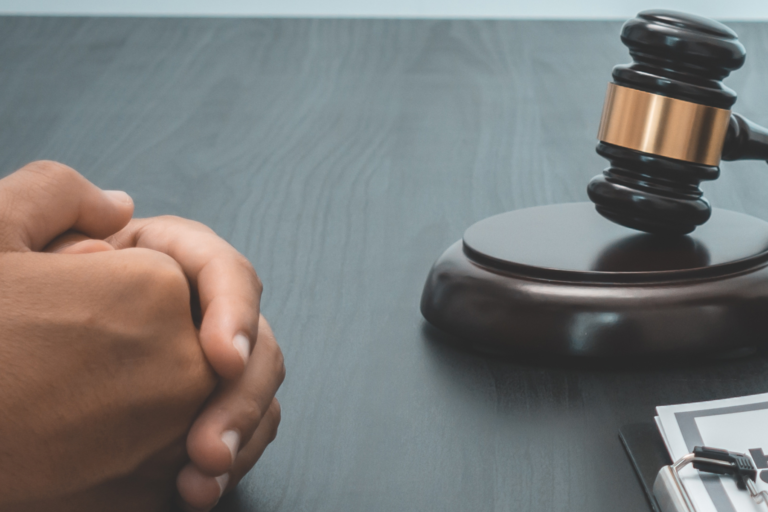 Direito do Trabalho - Contrato de trabalho, faltas e retribuições